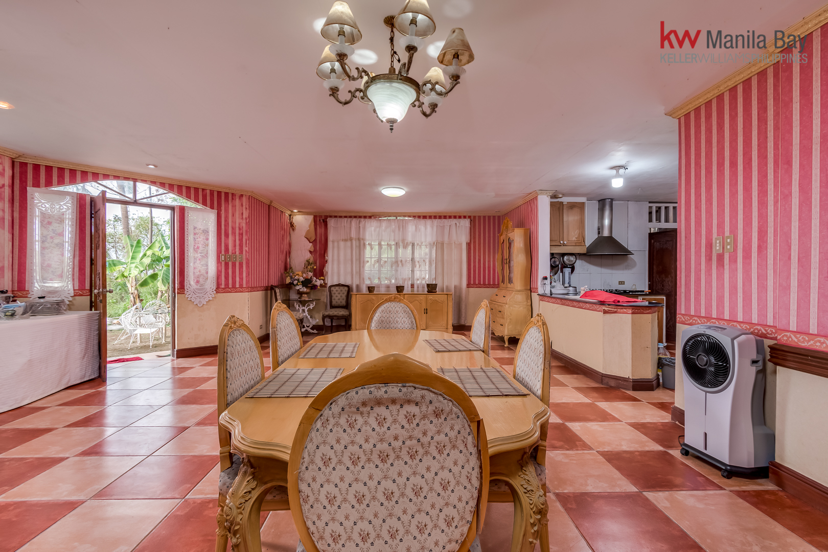 House & Lot @ Puerto Azul, Ternate Cavite with Sea View